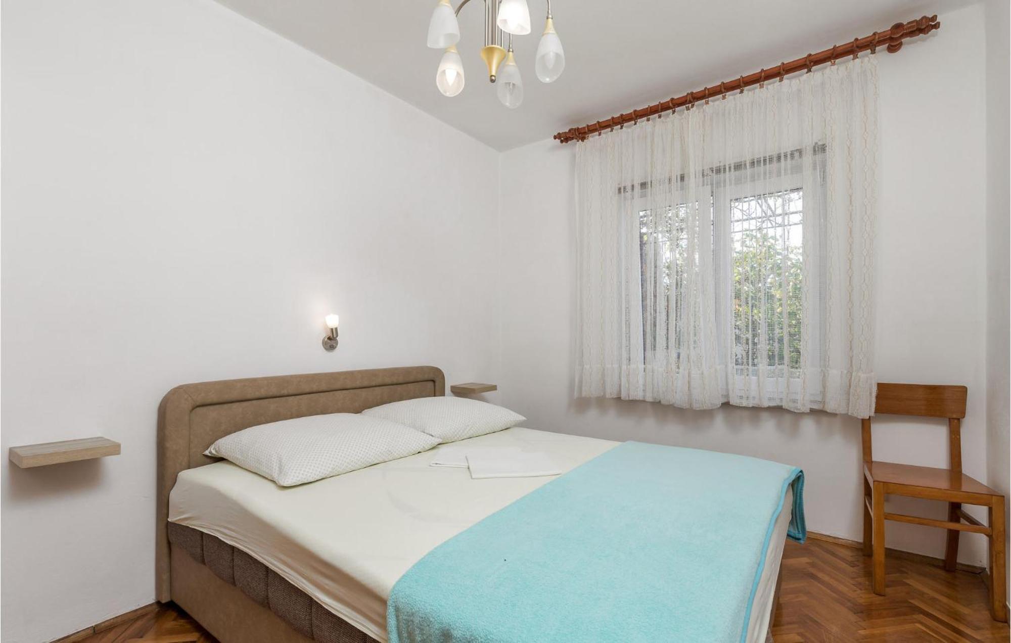 Nice Apartment In Sv,Juraj With Kitchen Szentgyörgy Kültér fotó